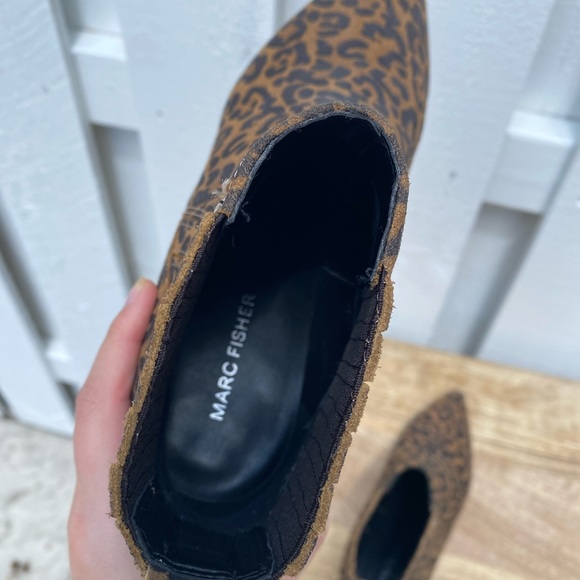 💜SOLD💜Marc Fisher MISSIR Chelsea Boot - Picture 4 of 5